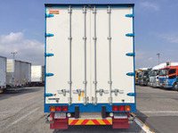 日野レンジャーアルミバン中型（4t）[写真09]