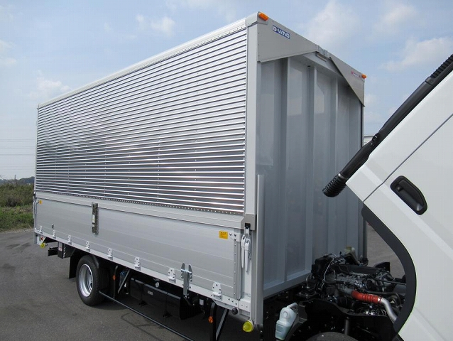 三菱ふそうキャンターアルミウイング小型（2t・3t）[写真13]