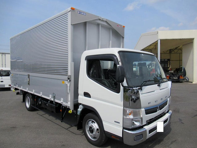 三菱ふそうキャンターアルミウイング小型（2t・3t）[写真02]