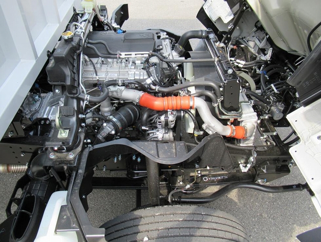 三菱ふそうキャンターアルミウイング小型（2t・3t）[写真22]