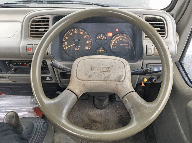 いすゞエルフ平ボディ小型（2t・3t）[写真20]