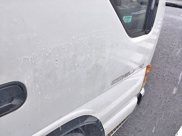 いすゞエルフ平ボディ小型（2t・3t）[写真08]