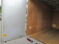 三菱ふそうキャンターアルミバン小型（2t・3t）[写真11]