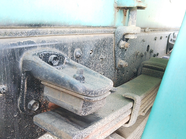 日野デュトロ散水車小型（2t・3t）[写真19]