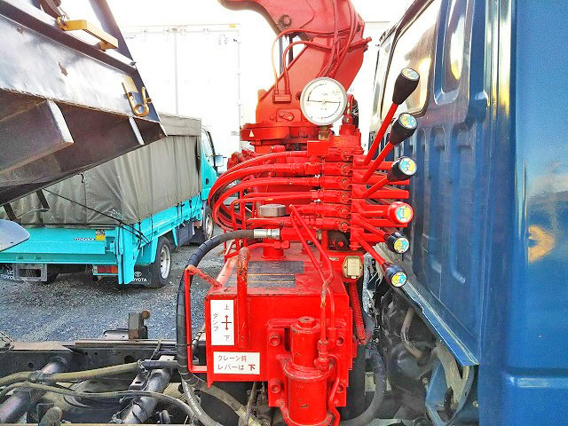 マツダタイタンダンプ・クレーン付小型（2t・3t）[写真15]