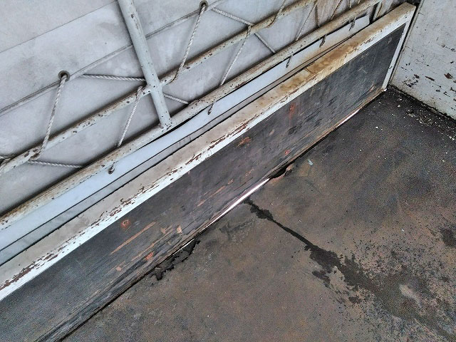 日野デュトロ幌ウイング小型（2t・3t）[写真12]