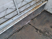 日野デュトロ幌ウイング小型（2t・3t）[写真12]