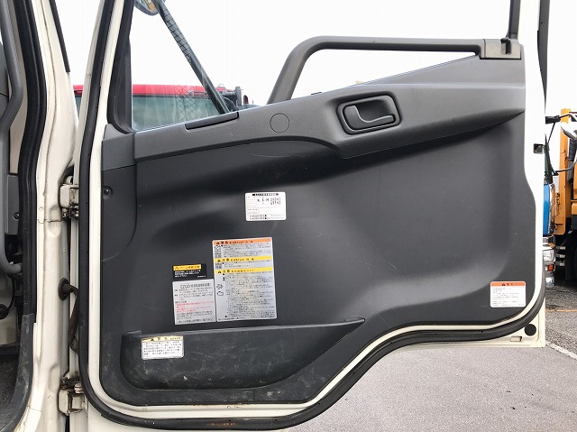 三菱ふそうファイターユニック4段増トン（6t・8t）[写真29]