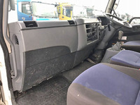 三菱ふそうファイターユニック4段増トン（6t・8t）[写真31]