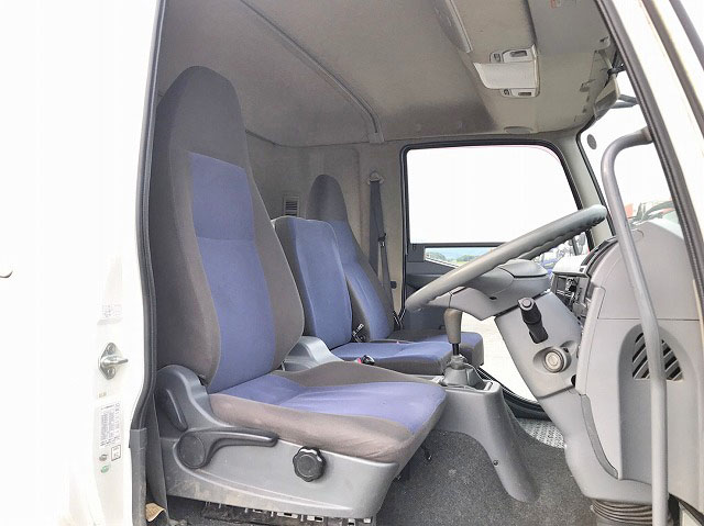 三菱ふそうファイターユニック4段増トン（6t・8t）[写真32]