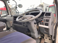 三菱ふそうファイターユニック4段増トン（6t・8t）[写真33]