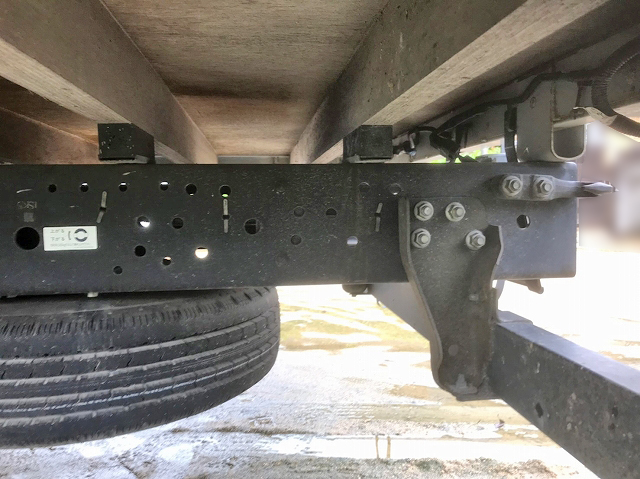 いすゞエルフ幌車小型（2t・3t）[写真13]