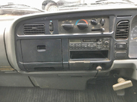 三菱ふそうキャンターダブルキャブ・ダンプ小型（2t・3t）[写真24]