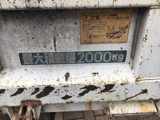 三菱ふそうキャンターダブルキャブ・ダンプ小型（2t・3t）[写真05]