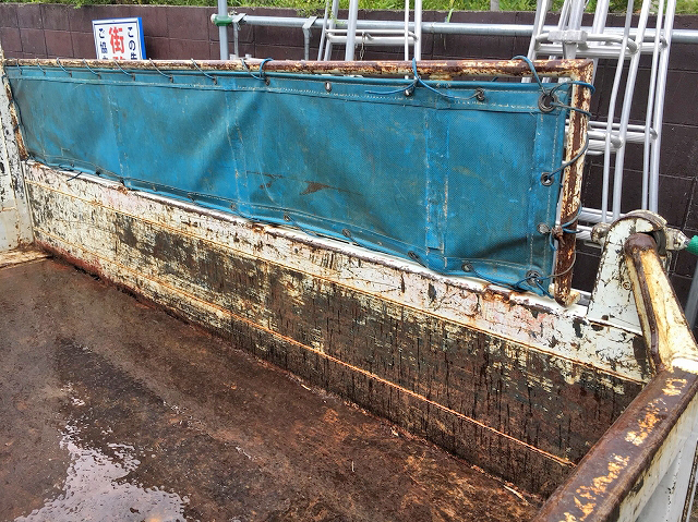 三菱ふそうキャンターダブルキャブ・ダンプ小型（2t・3t）[写真07]