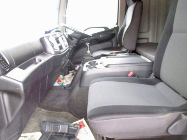 日野レンジャーアルミウイング中型（4t）[写真18]