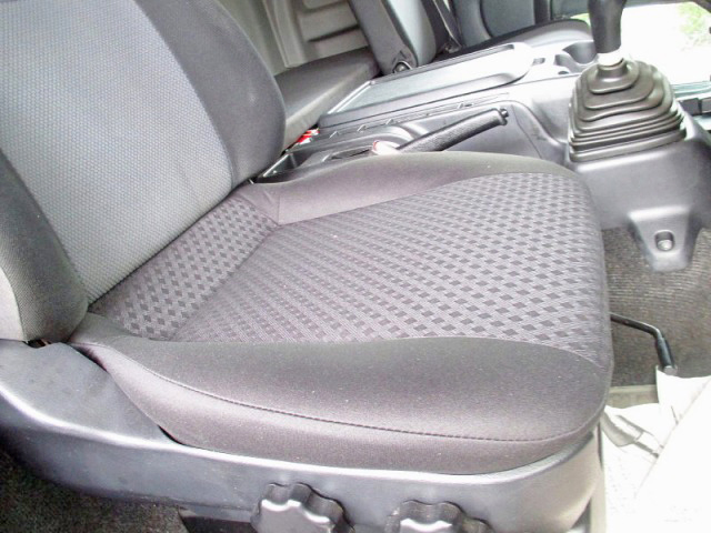 日野レンジャーアルミウイング中型（4t）[写真20]