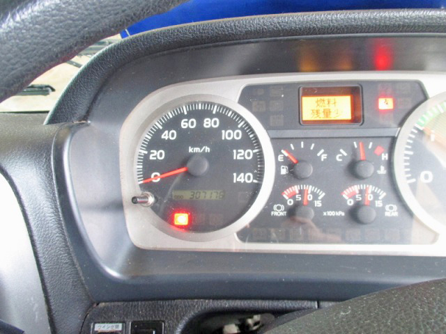 日野レンジャーアルミウイング中型（4t）[写真24]