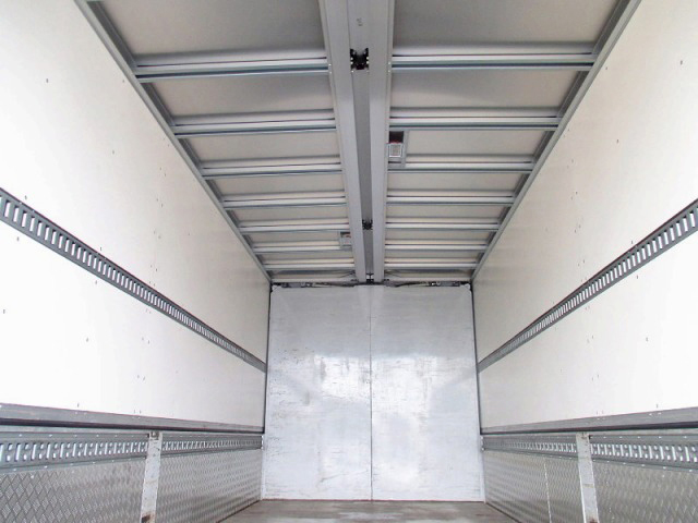 日野レンジャーアルミウイング中型（4t）[写真06]