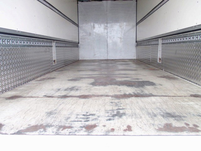 日野レンジャーアルミウイング中型（4t）[写真07]