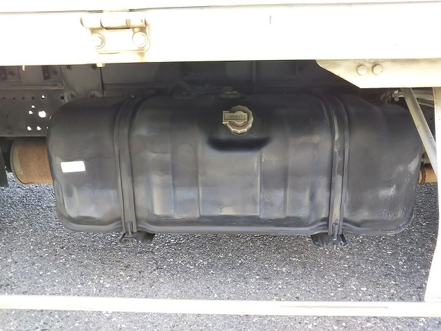 いすゞエルフアルミウイング小型（2t・3t）[写真17]