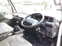 いすゞエルフアルミウイング小型（2t・3t）[写真35]