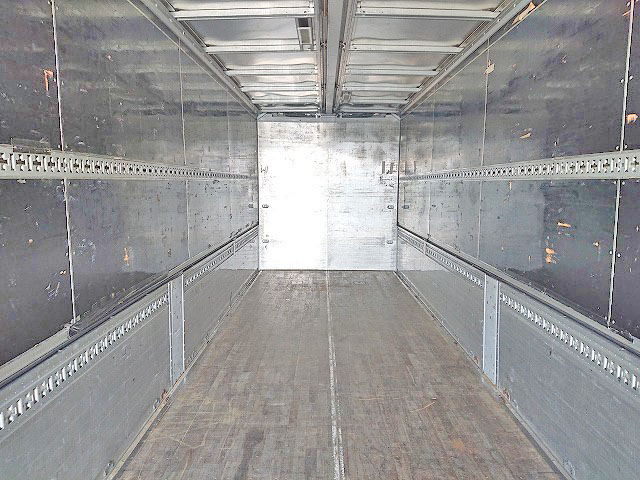 三菱ふそうスーパーグレートアルミウイング大型（10t）[写真10]