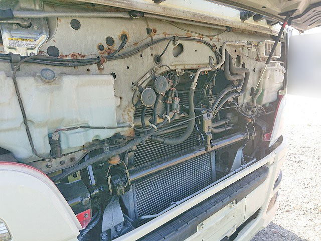 三菱ふそうスーパーグレートアルミウイング大型（10t）[写真18]