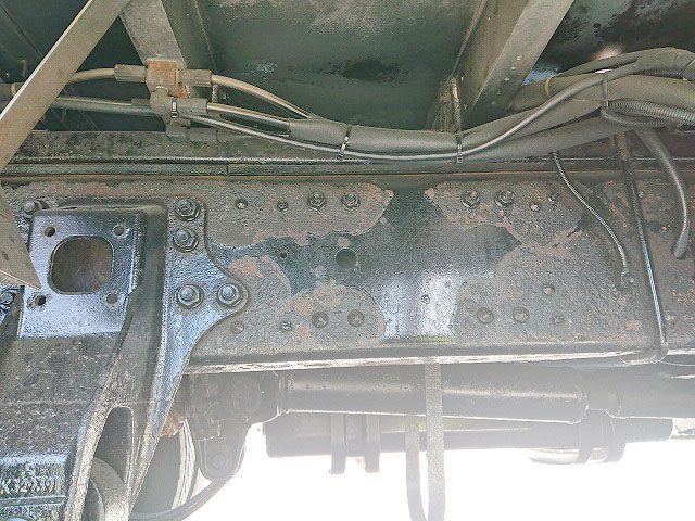 三菱ふそうスーパーグレートアルミウイング大型（10t）[写真21]