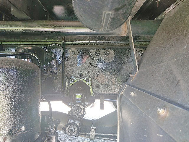 三菱ふそうスーパーグレートアルミウイング大型（10t）[写真23]