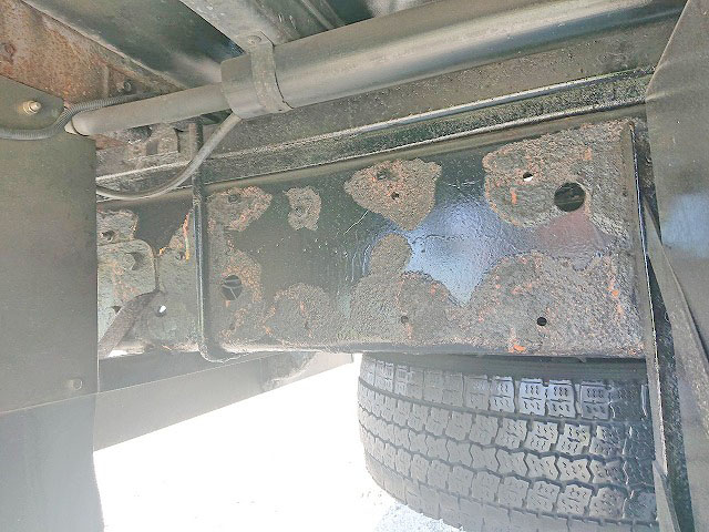 三菱ふそうスーパーグレートアルミウイング大型（10t）[写真24]