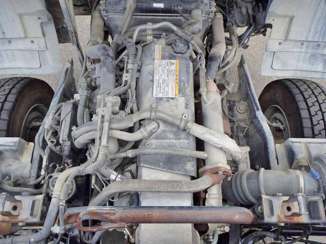 いすゞフォワードミキサー車（コンクリートミキサー）増トン（6t・8t）[写真25]