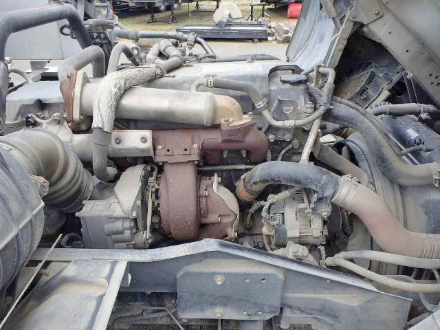 いすゞフォワードミキサー車（コンクリートミキサー）増トン（6t・8t）[写真27]