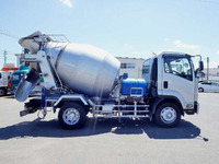 いすゞフォワードミキサー車（コンクリートミキサー）増トン（6t・8t）[写真06]