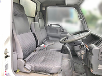 いすゞエルフアルミバン小型（2t・3t）[写真19]