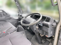 いすゞエルフアルミバン小型（2t・3t）[写真20]