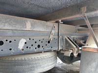 いすゞフォワードアルミバン中型（4t）[写真16]