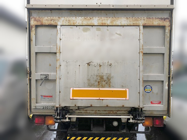 いすゞフォワードアルミバン中型（4t）[写真08]