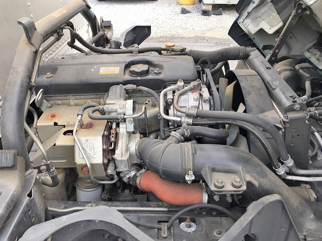 三菱ふそうキャンターアルミバン小型（2t・3t）[写真27]