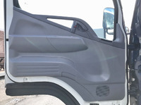 三菱ふそうキャンターアルミバン小型（2t・3t）[写真29]