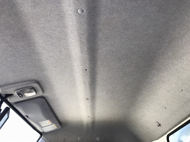 三菱ふそうキャンターアルミバン小型（2t・3t）[写真33]