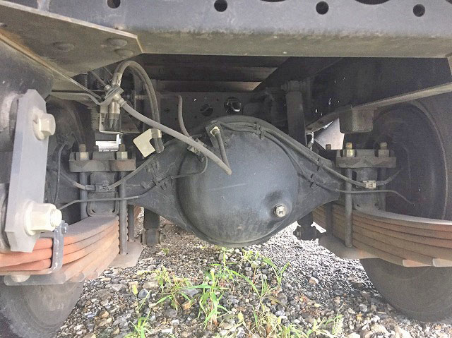 いすゞエルフ平ボディ小型（2t・3t）[写真11]