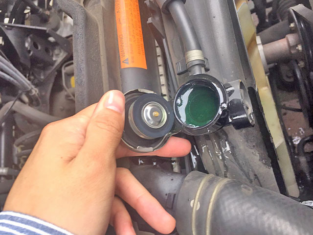 いすゞエルフ平ボディ小型（2t・3t）[写真13]