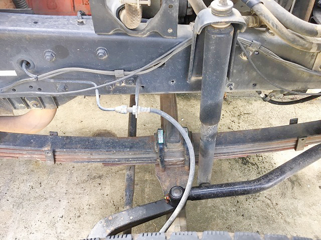 いすゞフォワードセルフクレーン3段中型（4t）[写真28]