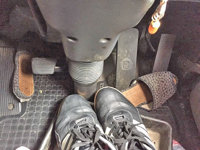 UDトラックスクオンダンプ大型（10t）[写真26]