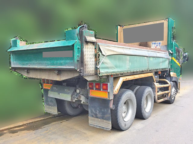 UDトラックスクオンダンプ大型（10t）[写真03]