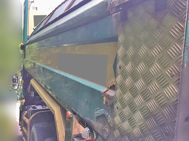 UDトラックスクオンダンプ大型（10t）[写真05]