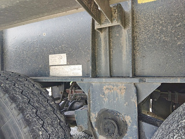 日野プロフィアトレーラーヘッド（トラクターヘッド）大型（10t）[写真22]