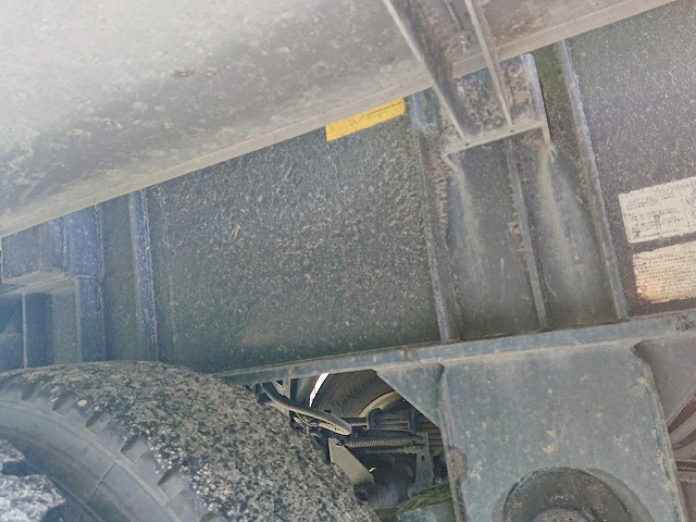 日野プロフィアトレーラーヘッド（トラクターヘッド）大型（10t）[写真23]