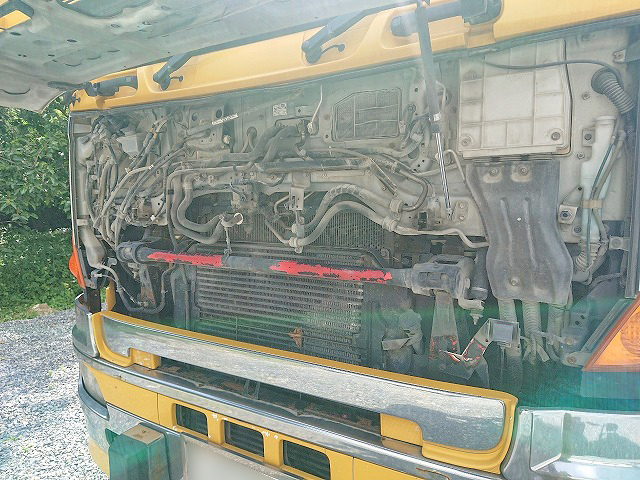 日野プロフィアトレーラーヘッド（トラクターヘッド）大型（10t）[写真04]